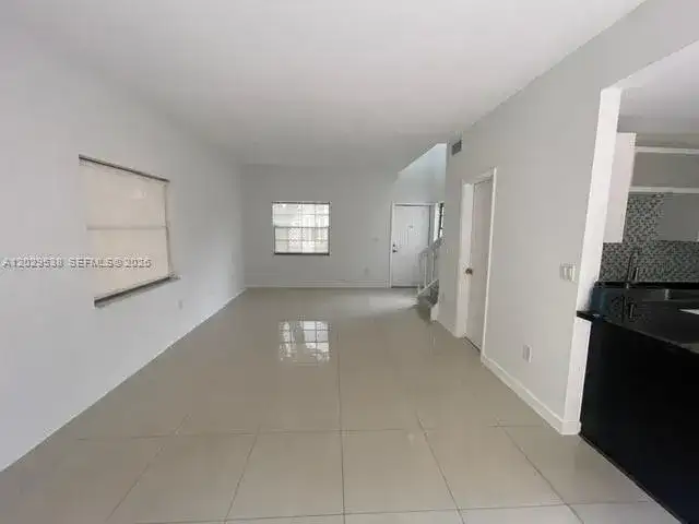 11490 SW 148th Ct, Miami FL 33196 photo 4