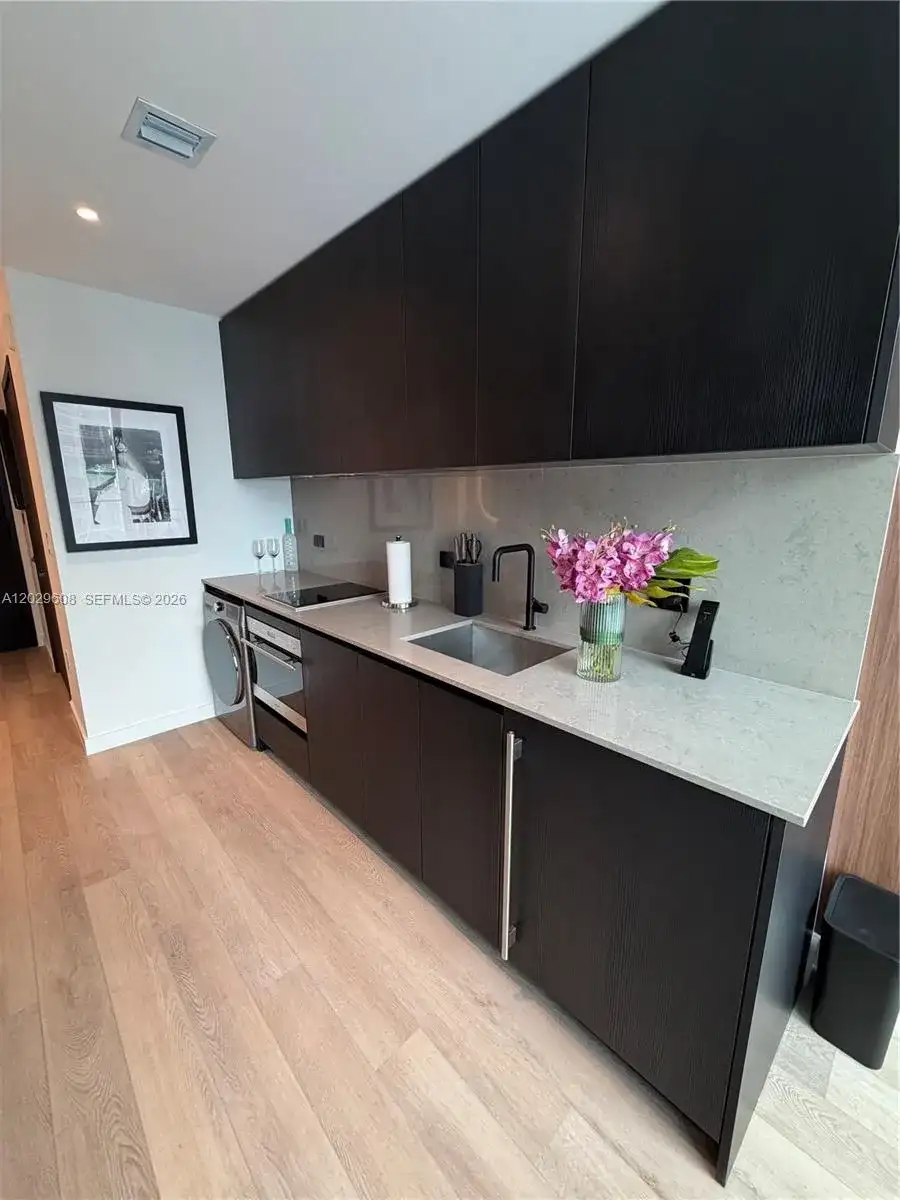 20 NE 11TH ST # 3306B, Miami FL 33132 photo 3