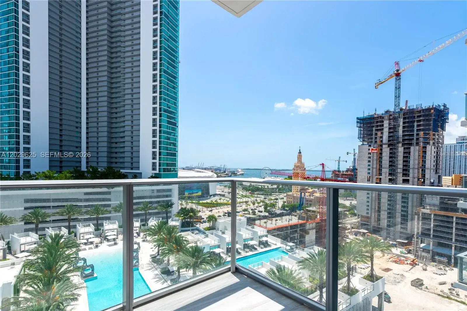 851 NE 1st Ave # 1705, Miami FL 33132 photo 3