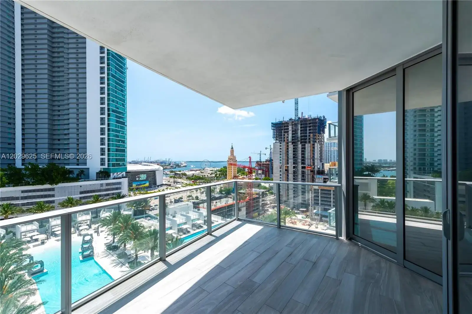 851 NE 1st Ave # 1705, Miami FL 33132 photo 4