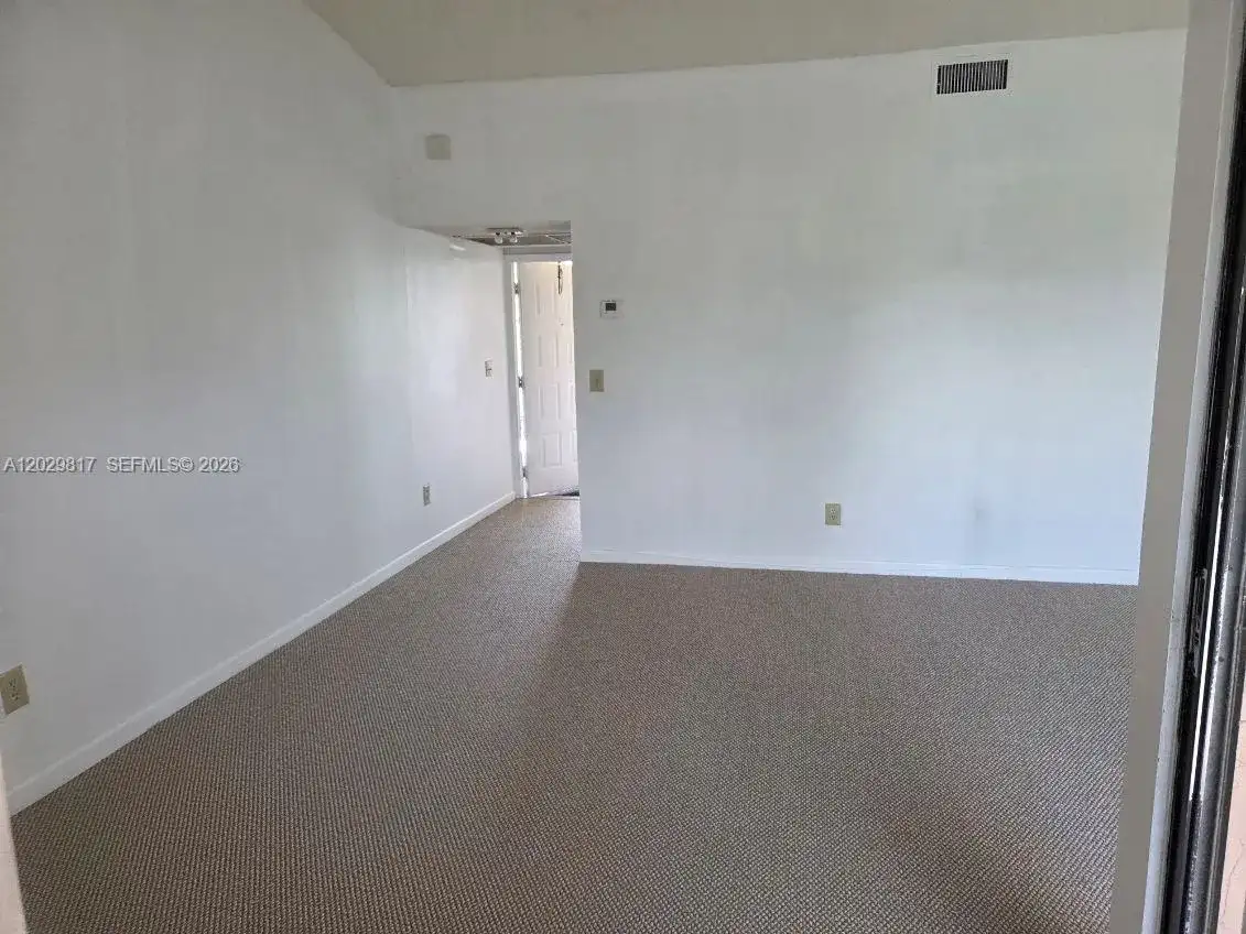 1017 Washington Cir # 1017D, Homestead FL 33034 photo 5
