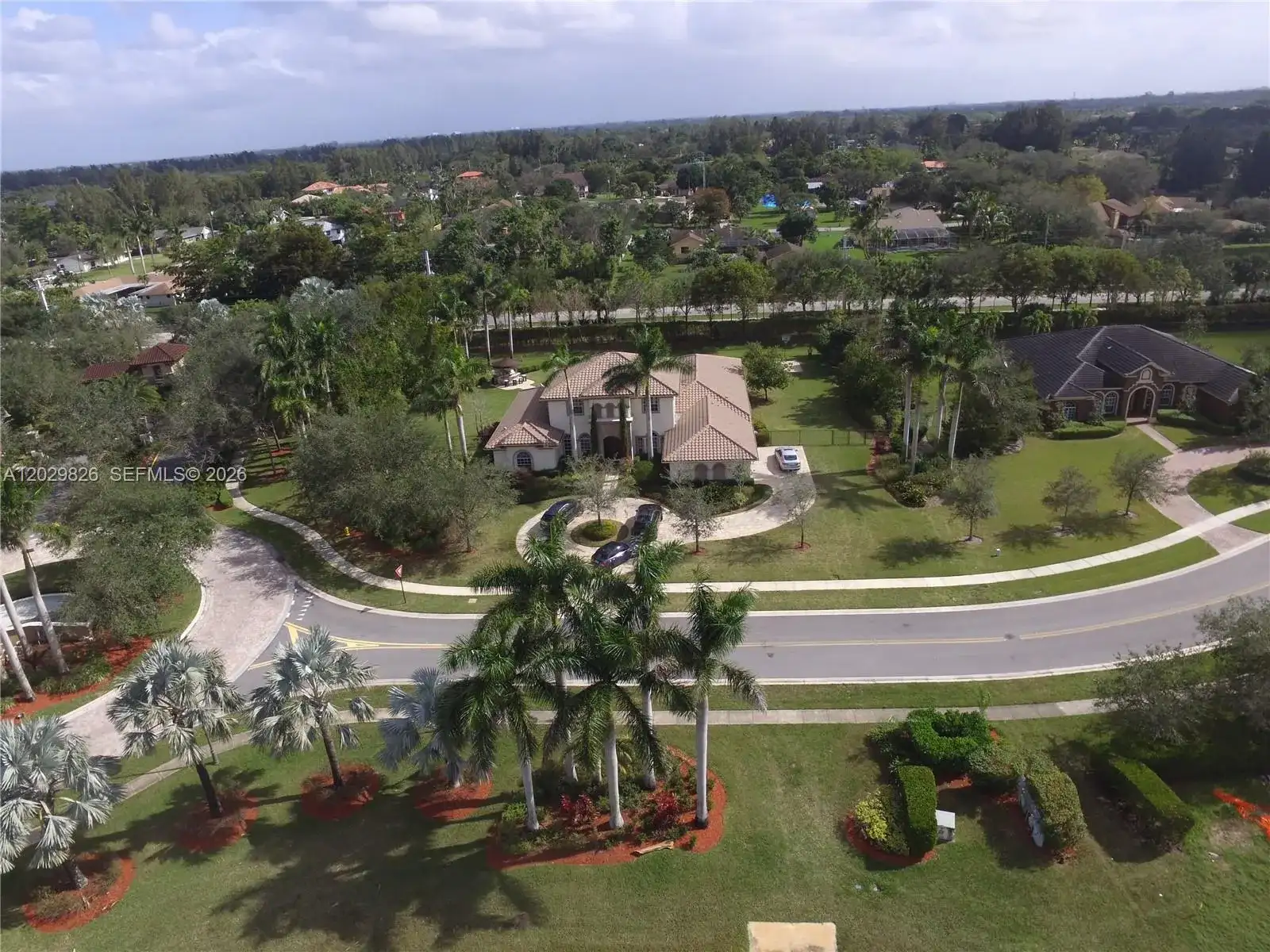2750 E Jockey Cir E, Davie FL 33330 photo 3
