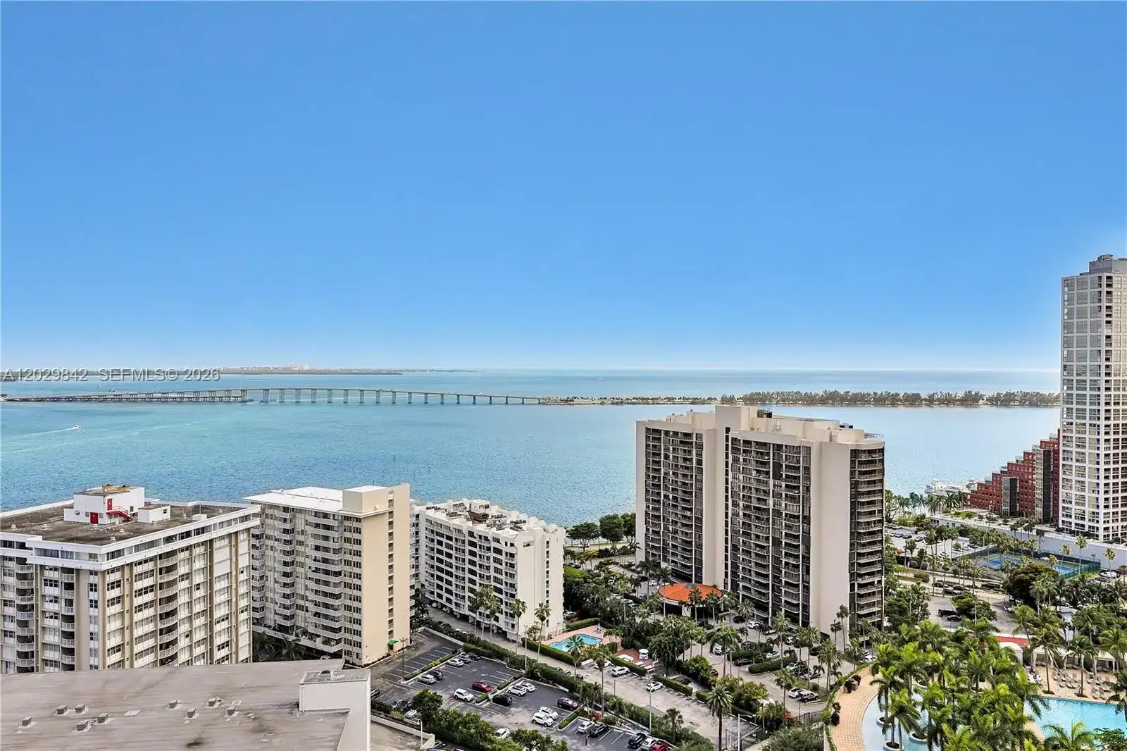218 SE 14th St, Miami FL 33131 photo 5