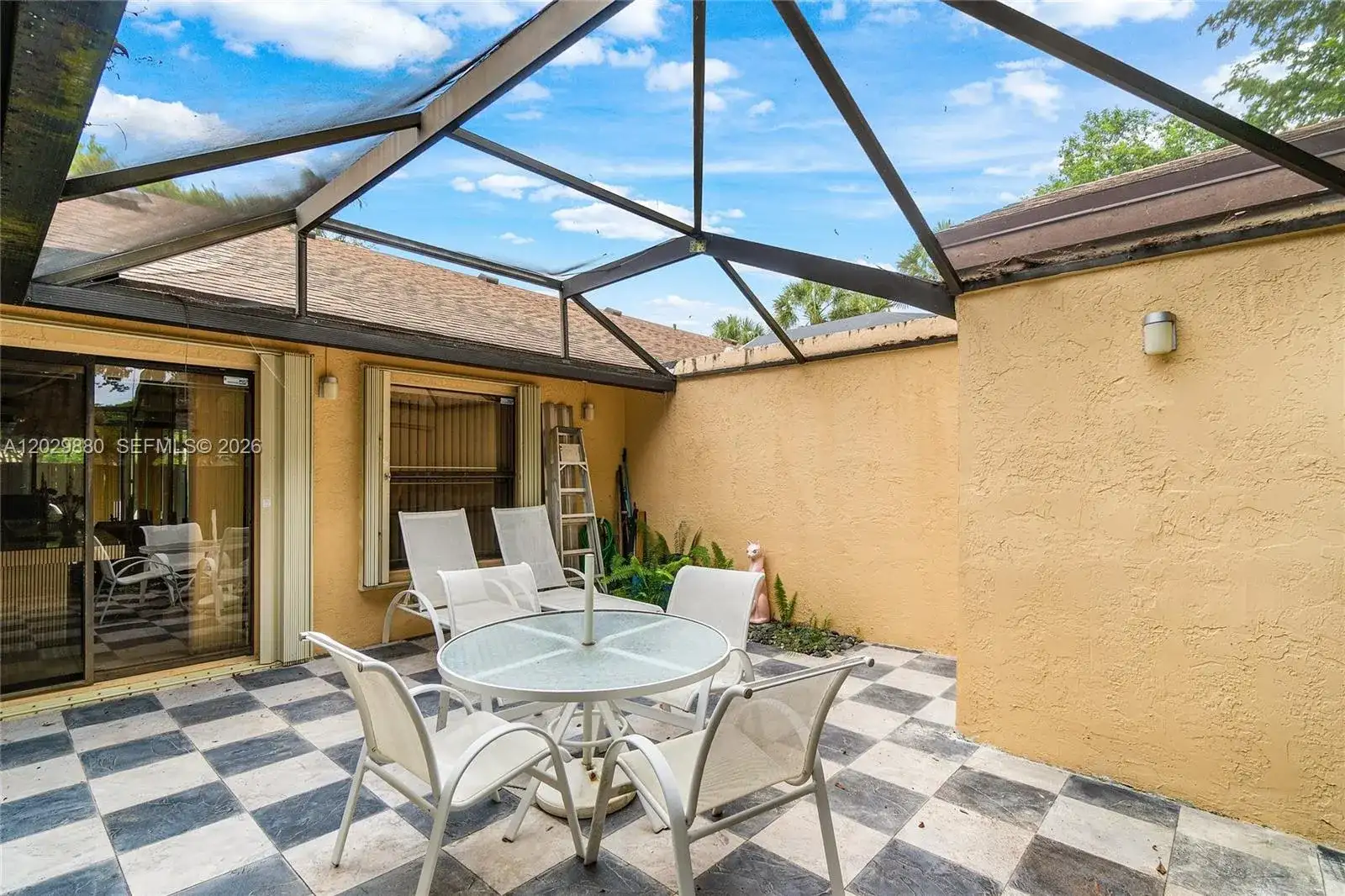 3953 Cocoplum Cir, Coconut Creek FL 33063 photo 4