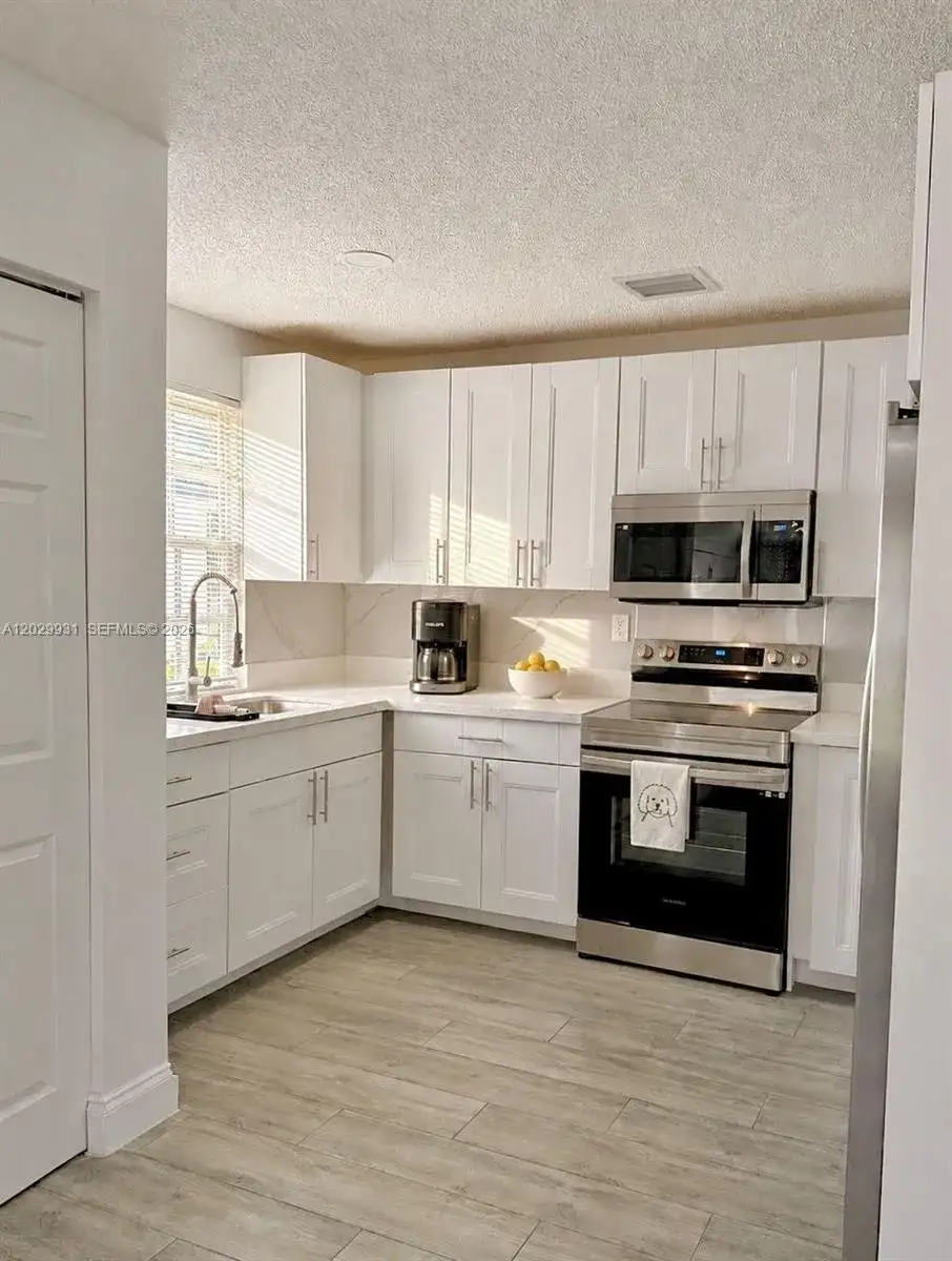 5519 NW 4th Ave, Miami FL 33127 photo 2