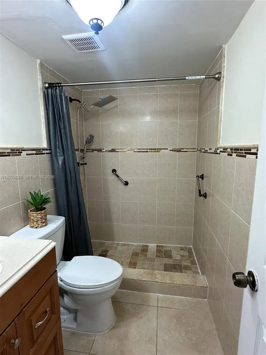 1075 W 68th St # 309, Hialeah FL 33014 photo 5