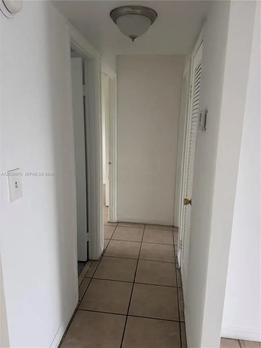 1710 NE 191st St # 3, Miami FL 33179 photo 5