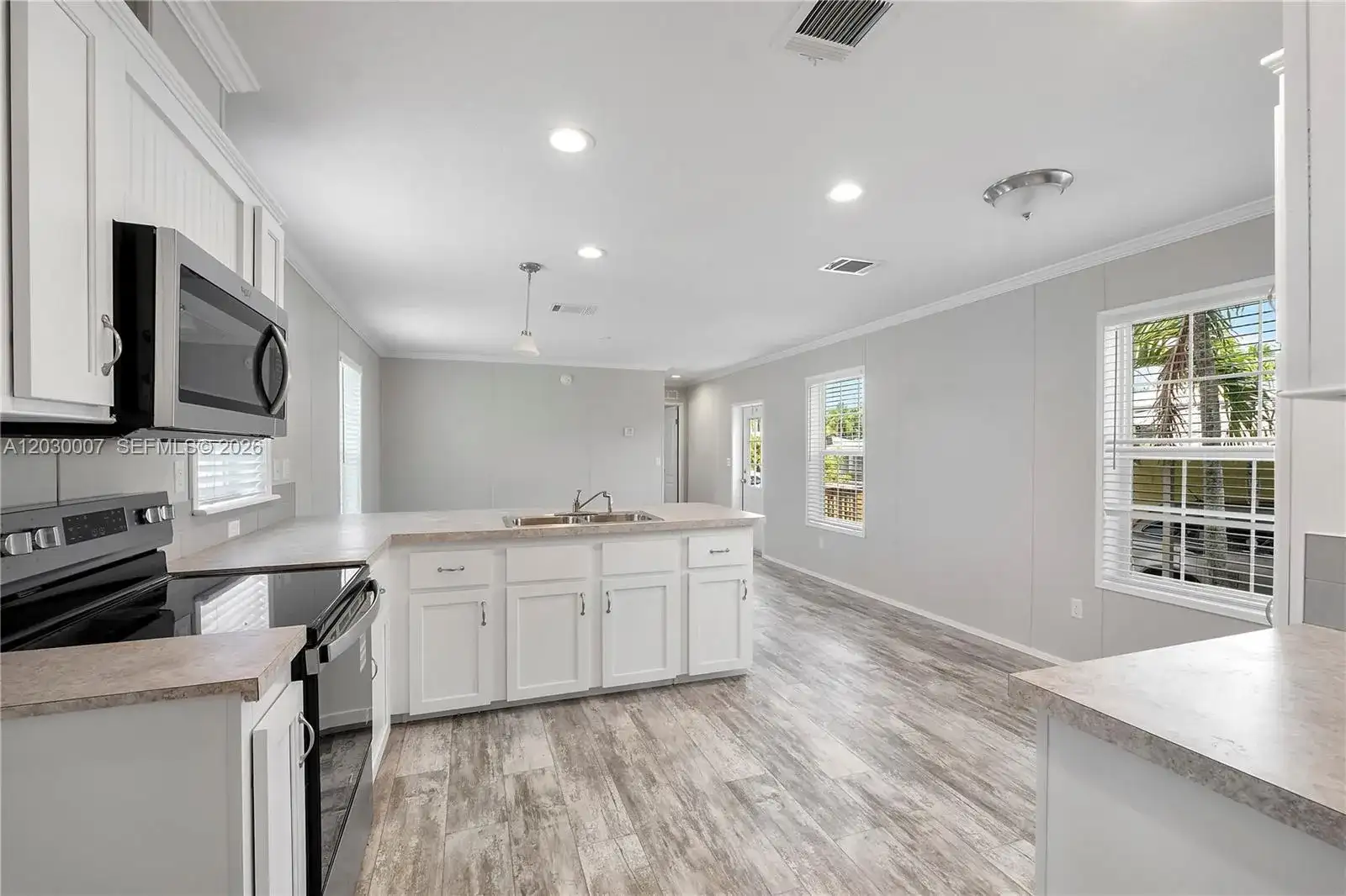 5530 SW 32nd Ter, Dania Beach FL 33312 photo 4