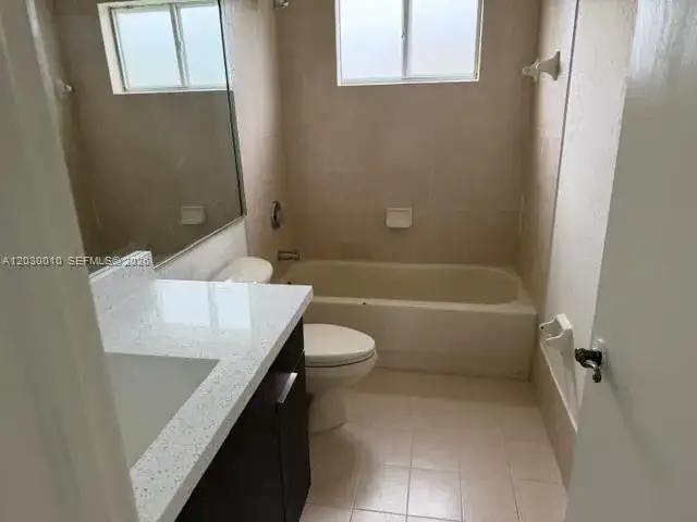 706 SE 14th Ave, Homestead FL 33033 photo 4