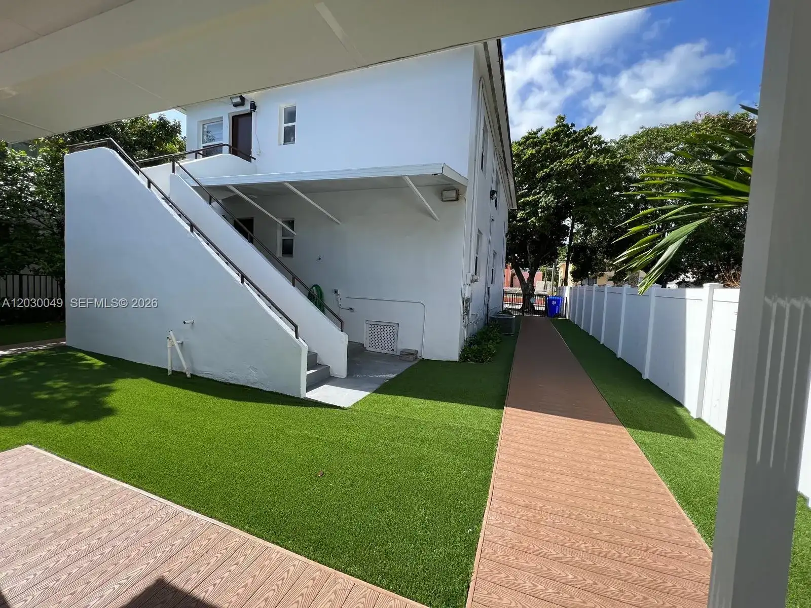 331 SW 11th Ave, Miami FL 33130 photo 3