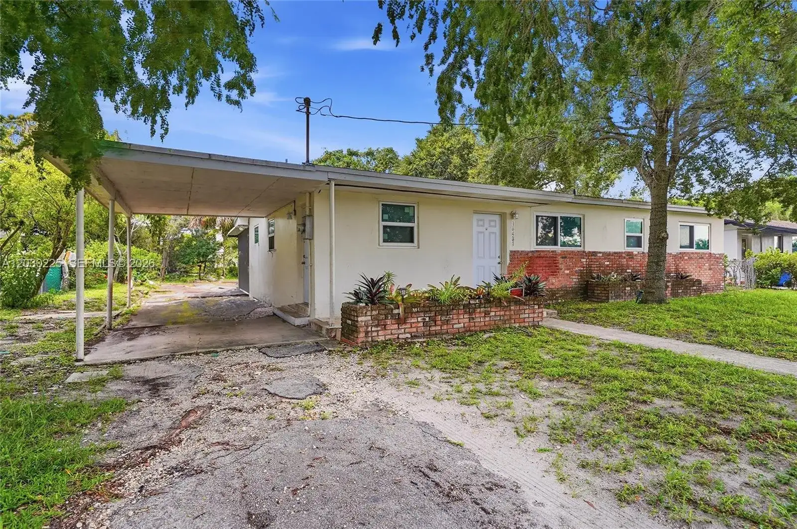 18431 NW 39th Ct, Miami Gardens FL 33055 photo 2