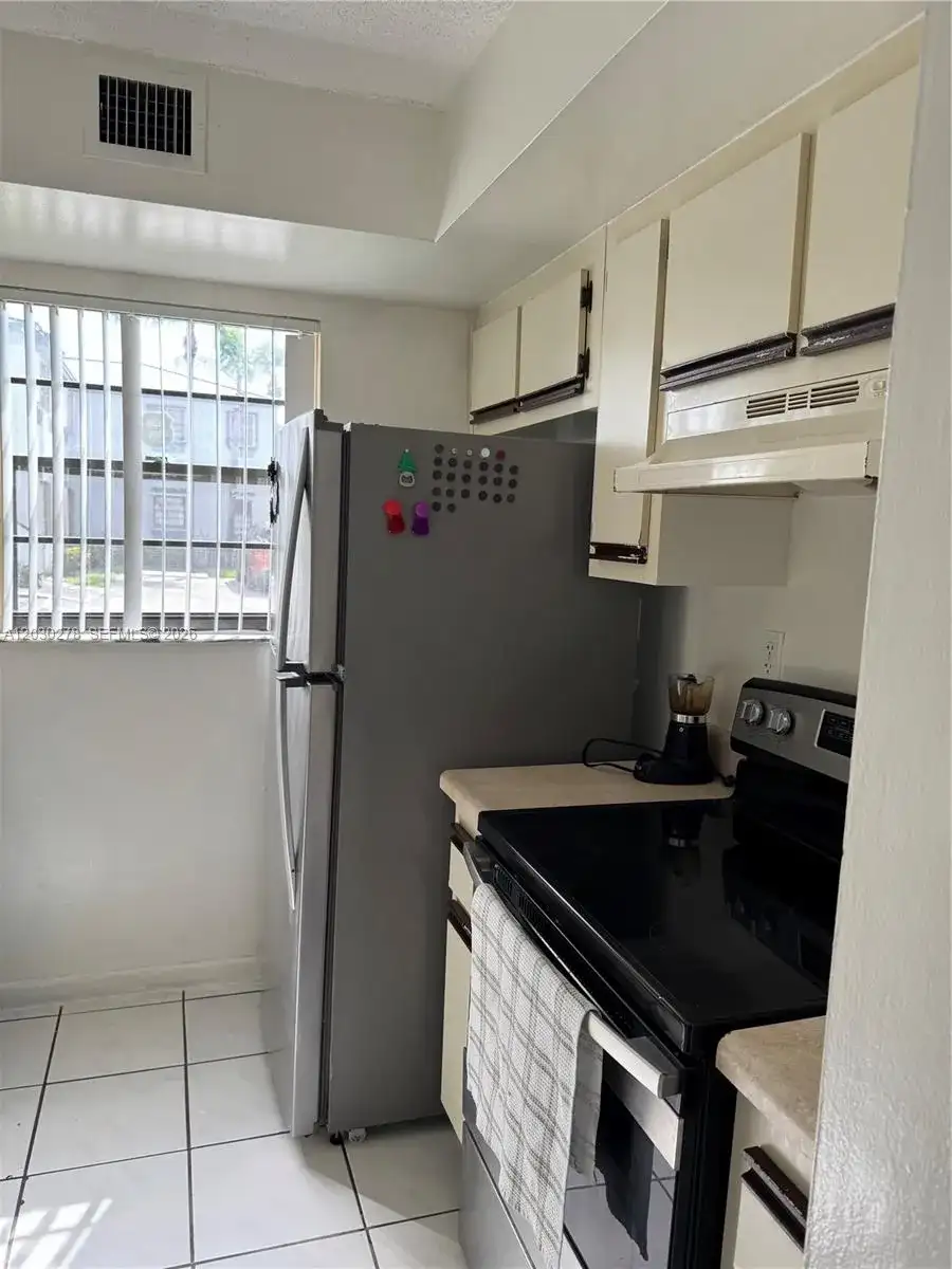 18250 Mediterranean Blvd # 1502, Hialeah FL 33015 photo 3