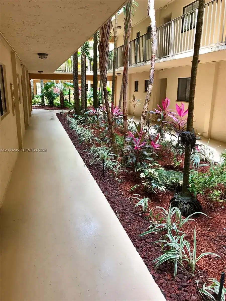 8015 SW 107th Ave # 120, Miami FL 33173 photo 5