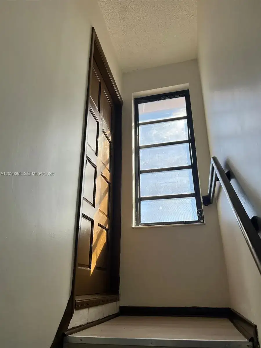 321 SW 71st Ave # 2, Miami FL 33144 photo 5