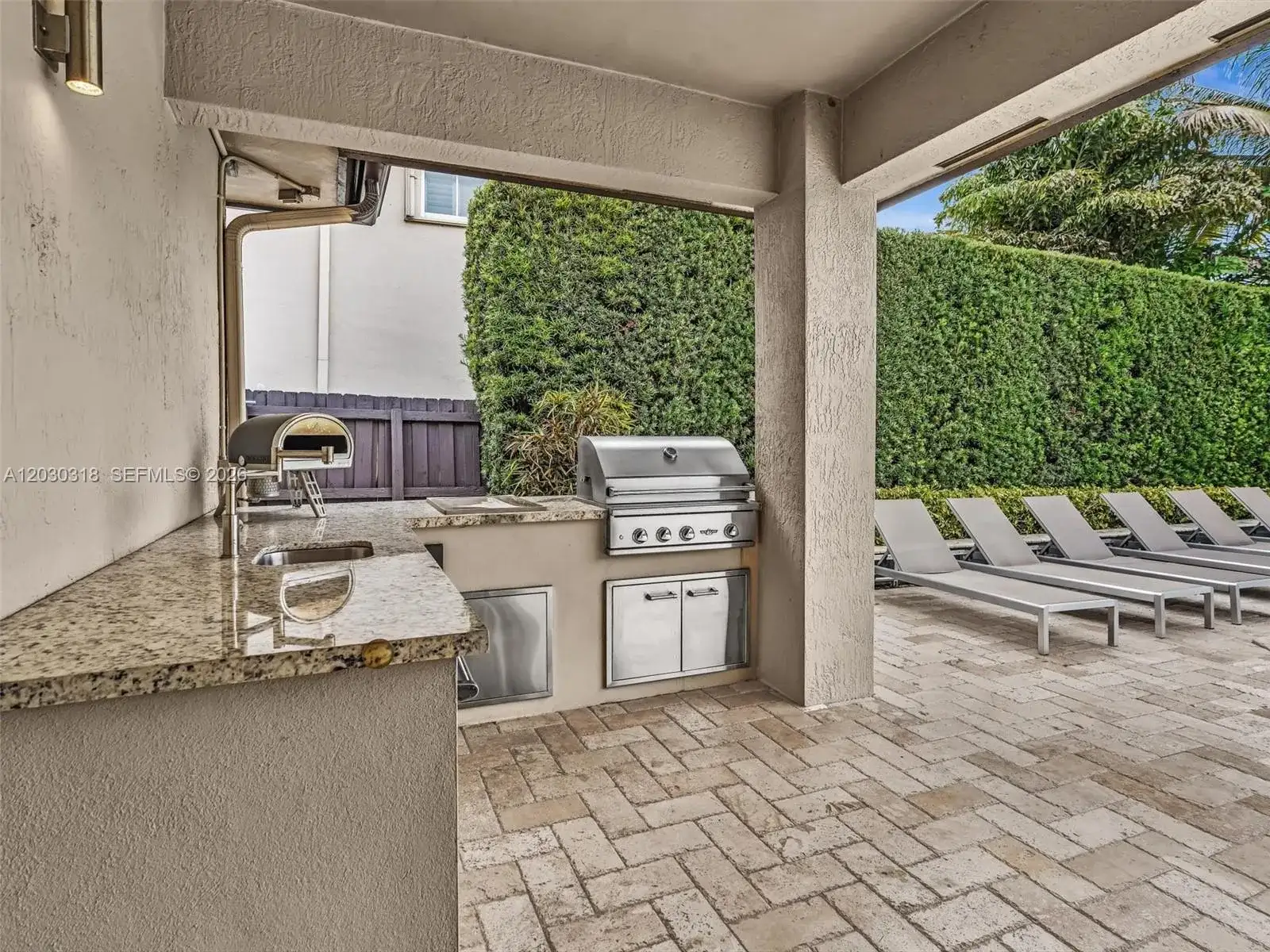 8052 NW 161st Ter, Miami Lakes FL 33016 photo 5