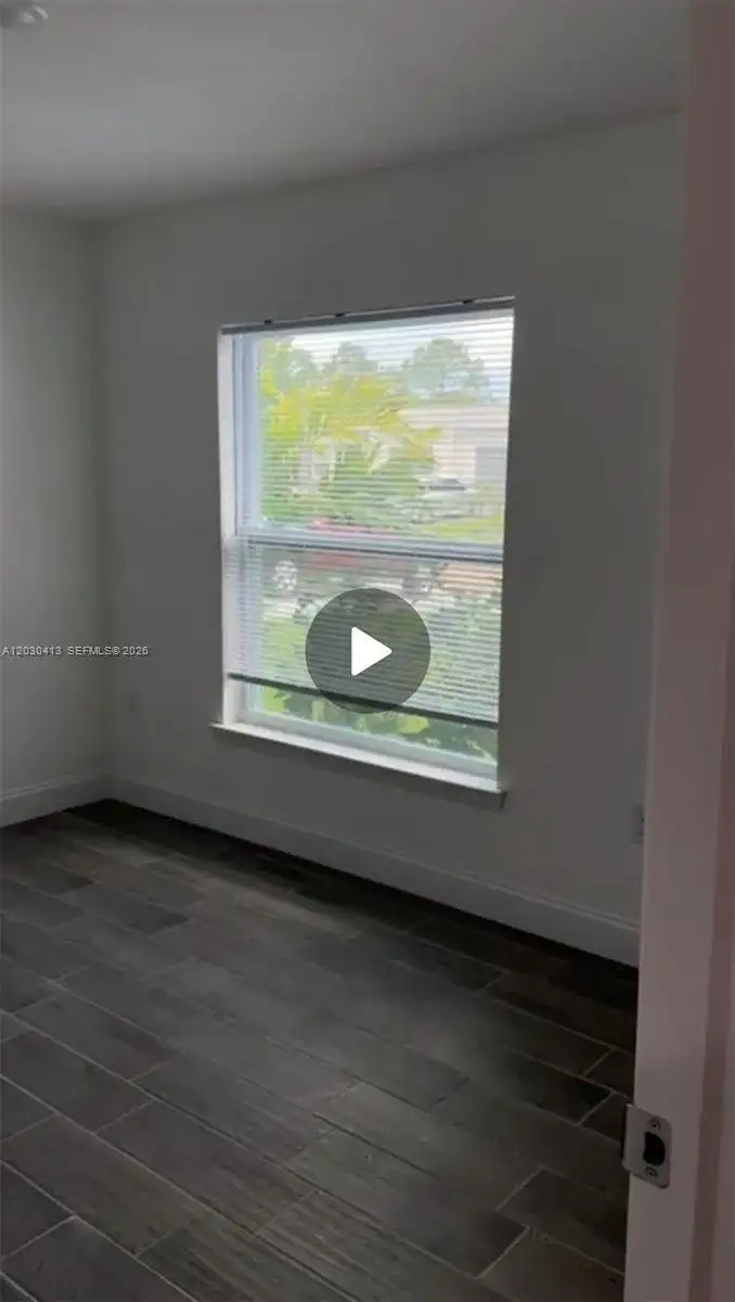 5016-5018 SW 24 ST, Lehigh Acres FL 33973 photo 4