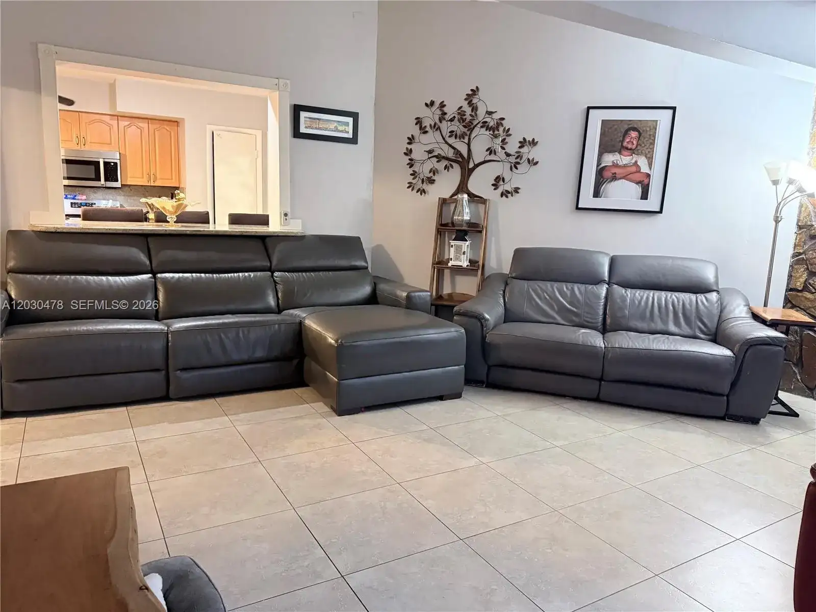 18240 NE 8th Ave, North Miami Beach FL 33162 photo 3