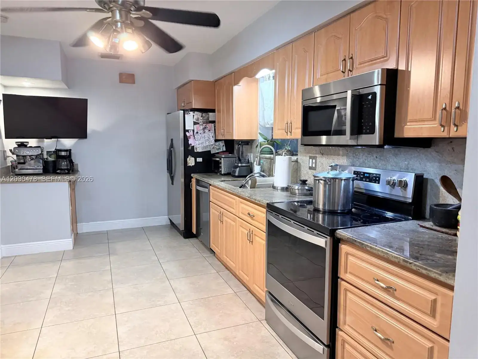 18240 NE 8th Ave, North Miami Beach FL 33162 photo 5