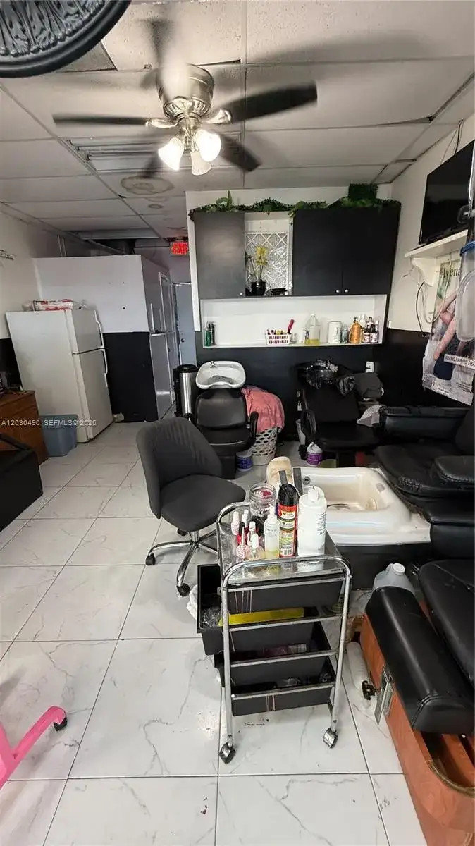 11842 W Dixie Hwy, Miami FL 33161 photo 3