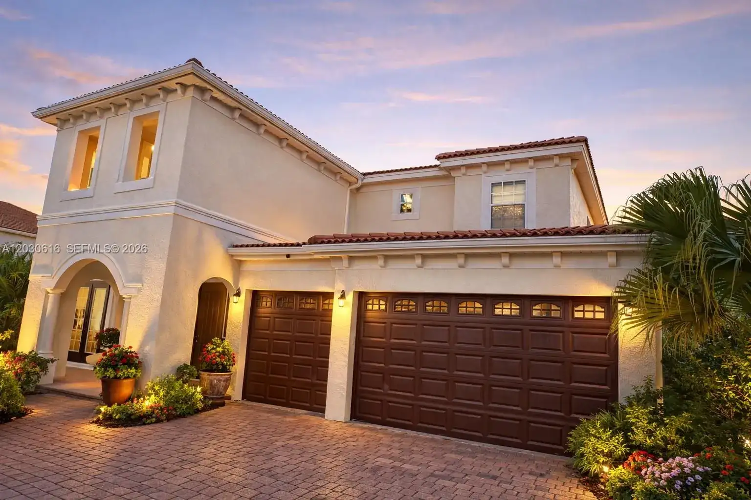2802 Quiet Water Trail, Kissimmee FL 34744 photo 2