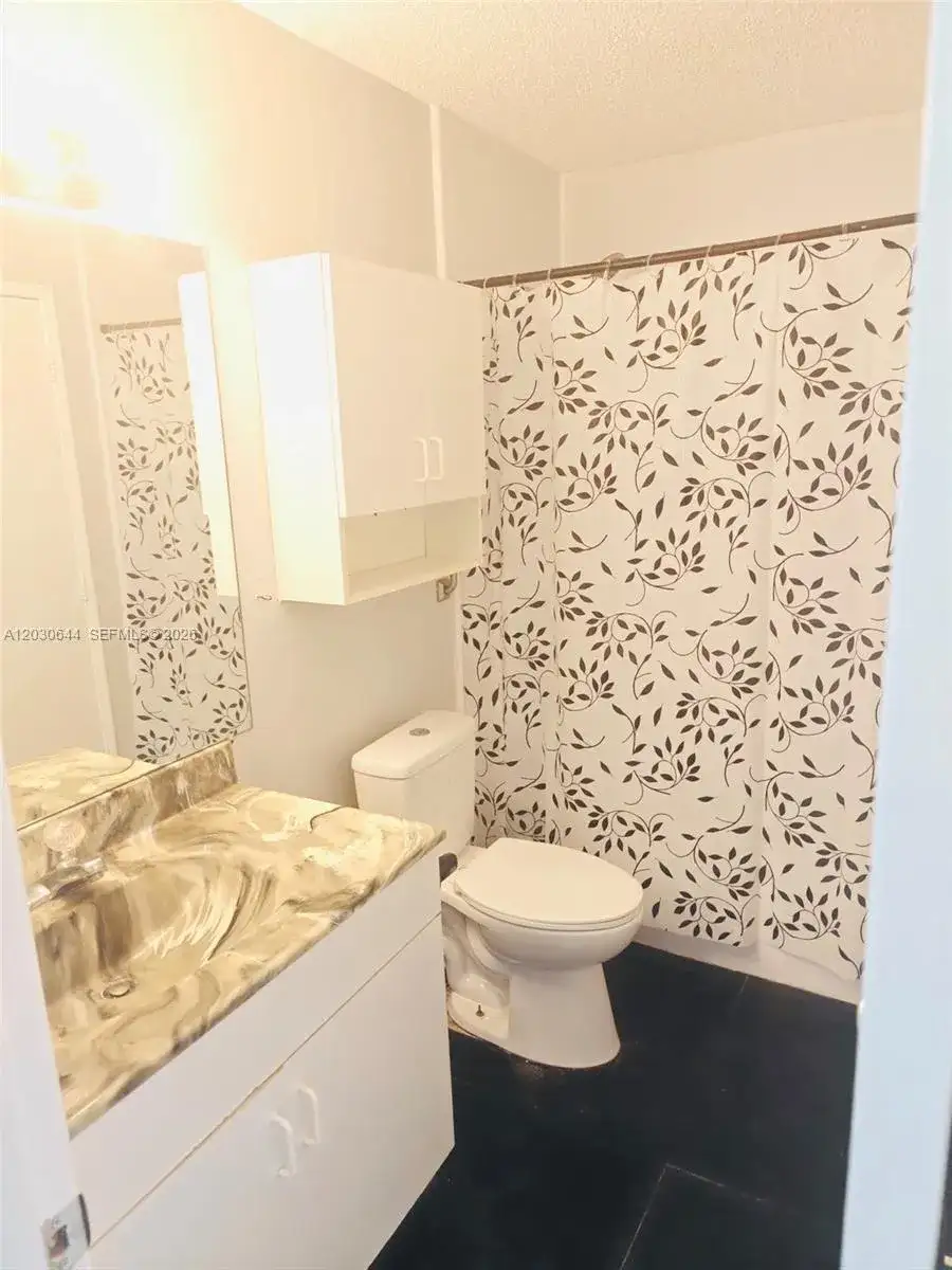 1140 NW 85th Ave, Plantation FL 33322 photo 5