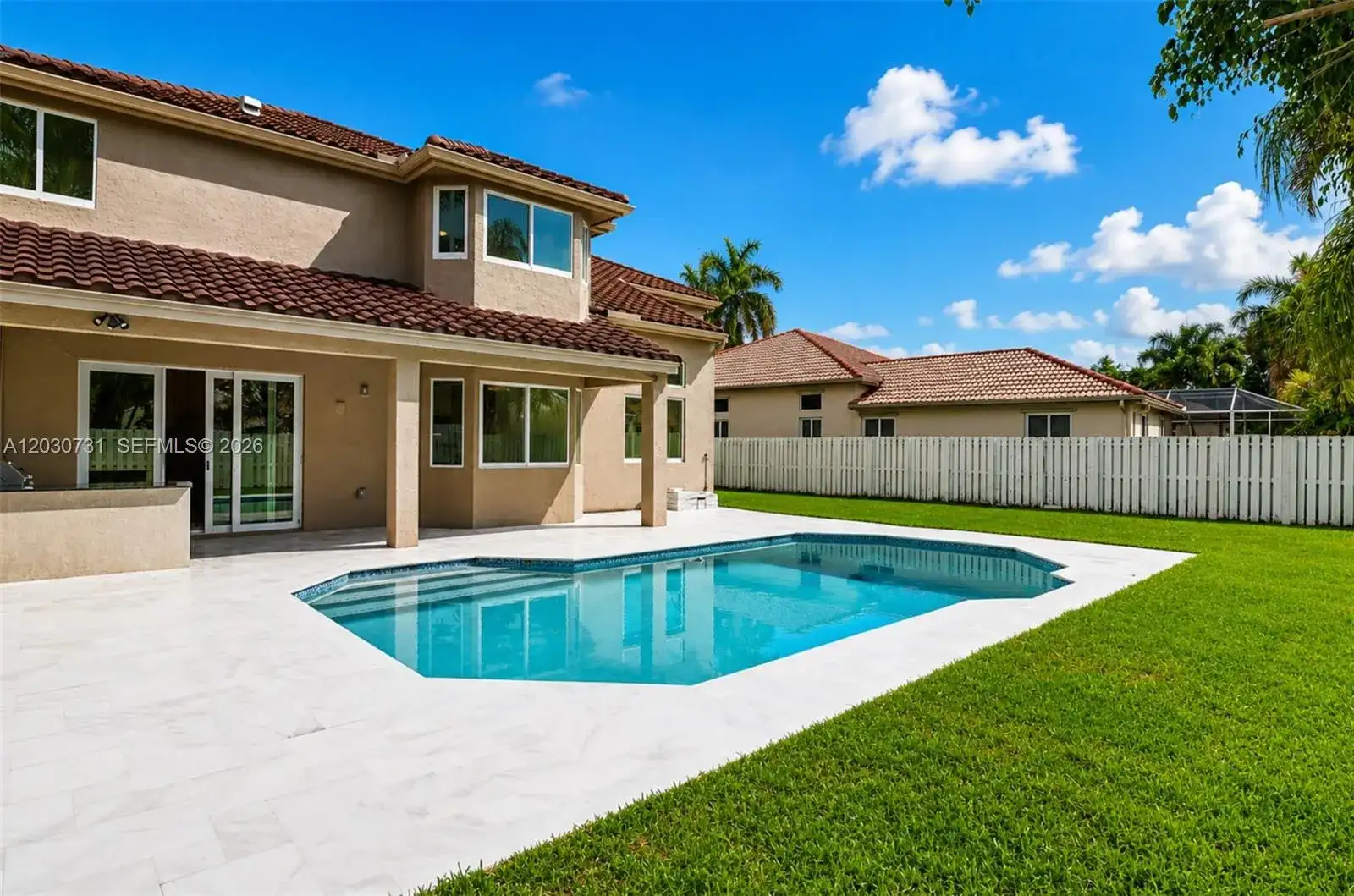 852 Heritage Dr, Weston FL 33326 photo 3