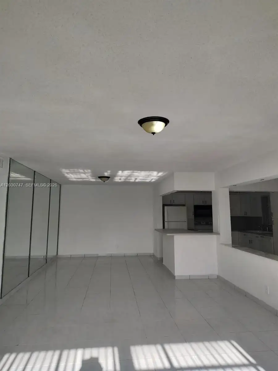 200 NE 12th Ave # 1C, Hallandale Beach FL 33009 photo 4