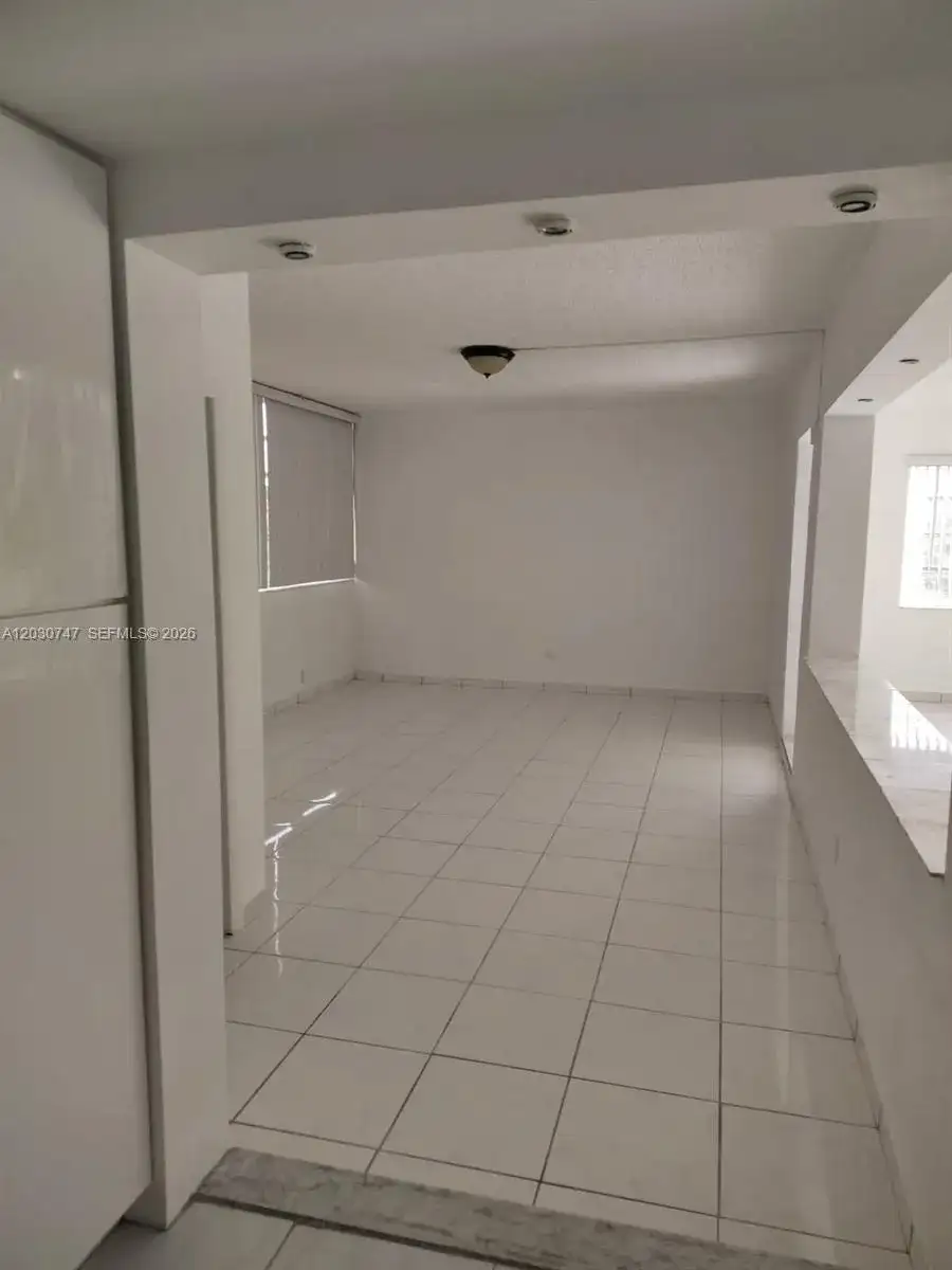 200 NE 12th Ave # 1C, Hallandale Beach FL 33009 photo 5
