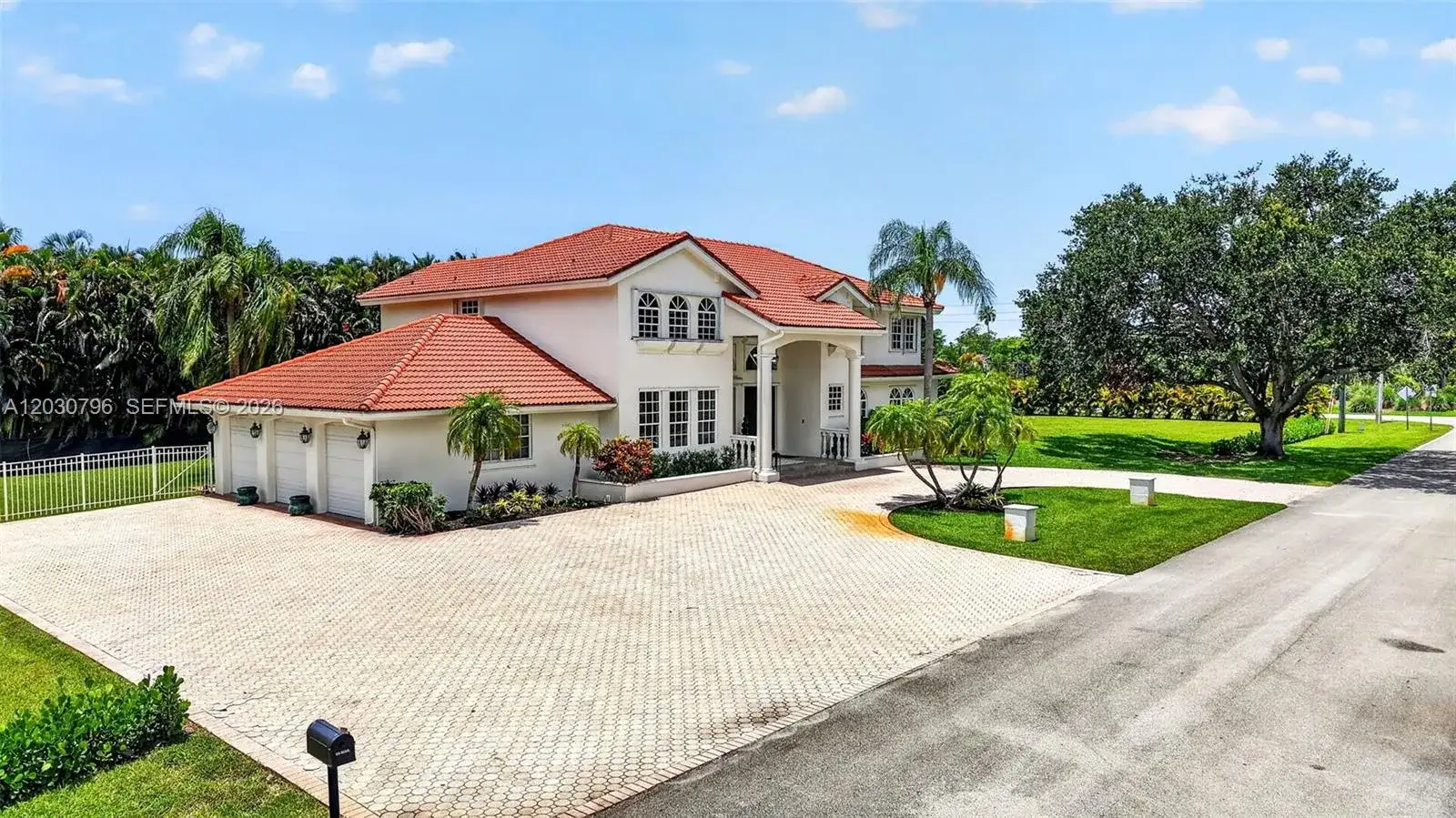 12360 SW 1st St, Plantation FL 33325 photo 3