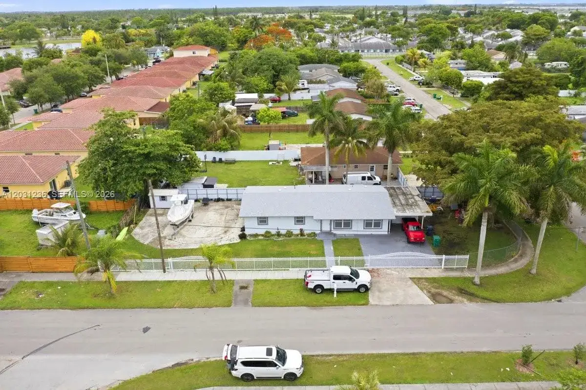 300 SW 8th Ave, Florida City FL 33034 photo 5