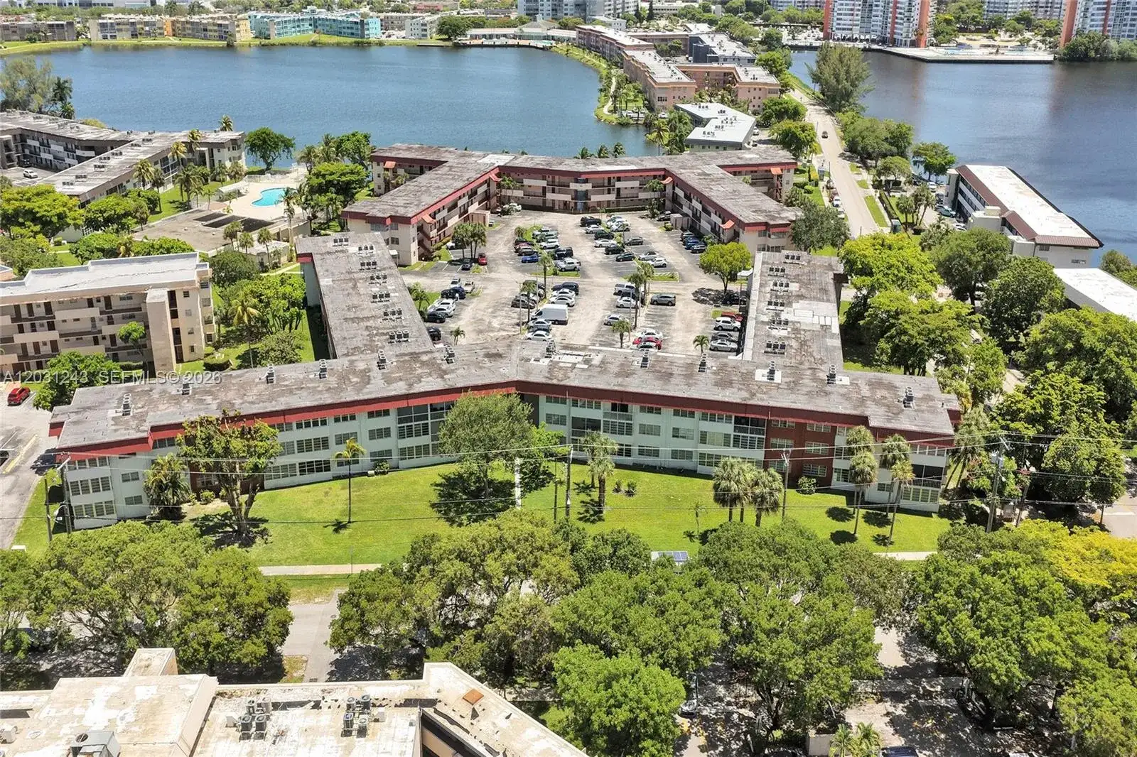 1400 NE 191st St # 343, Miami FL 33179 photo 2
