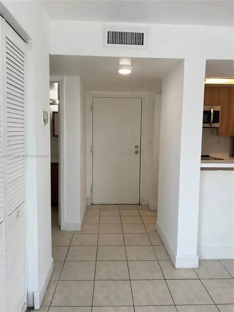 7075 NW 186th St # C308, Hialeah FL 33015 photo 2