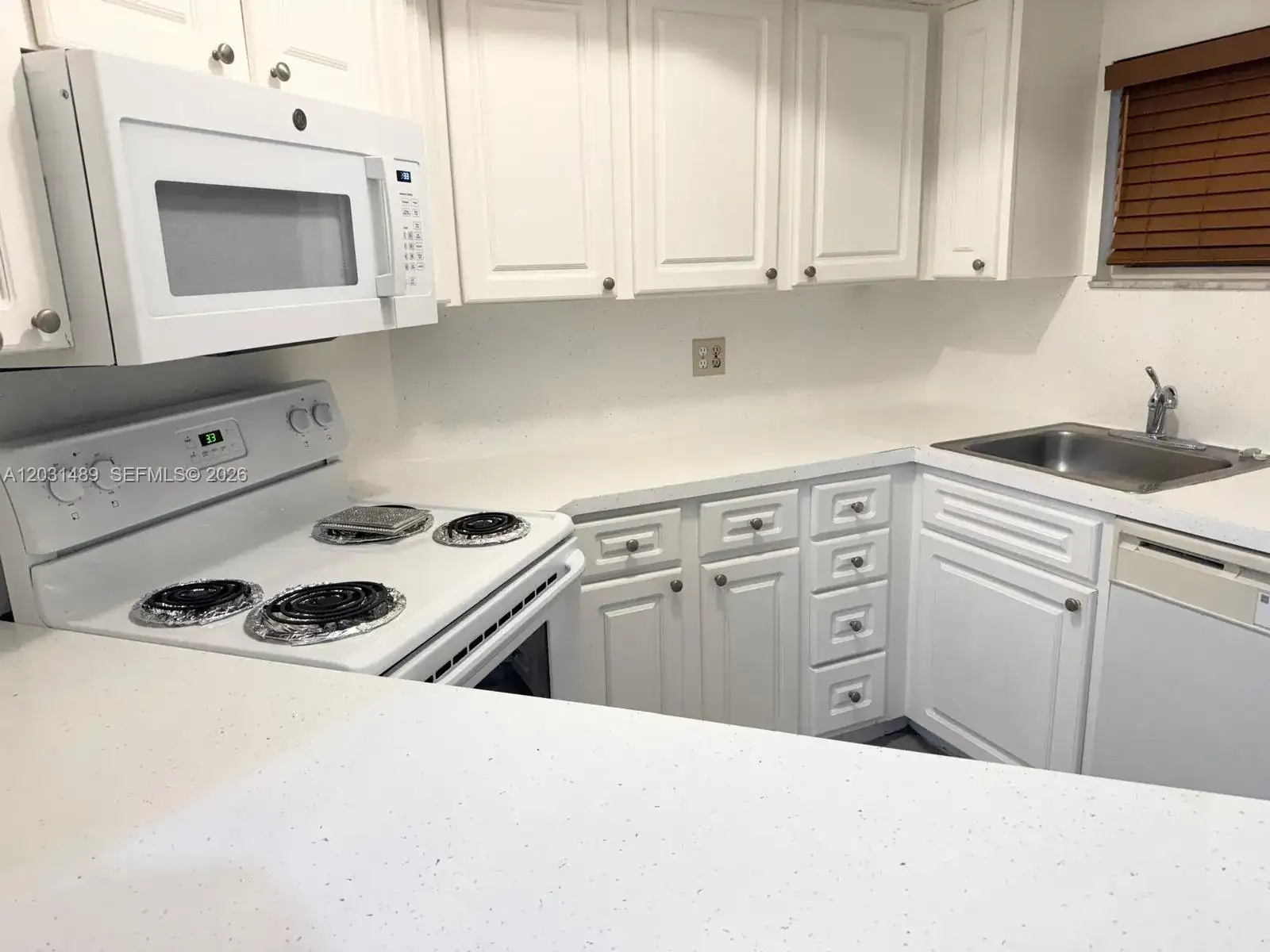 8333 Lake Dr # 102, Doral FL 33166 photo 4