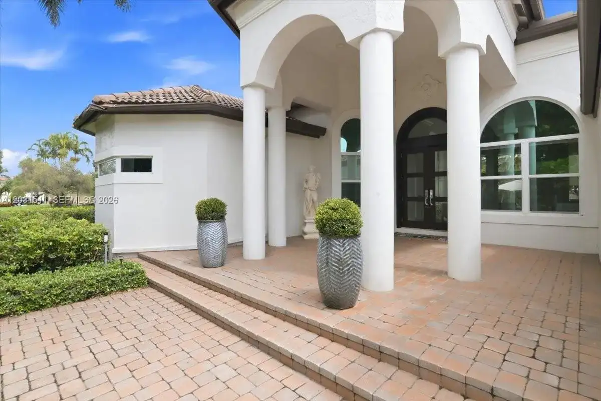 12160 NW 18th St, Plantation FL 33323 photo 4