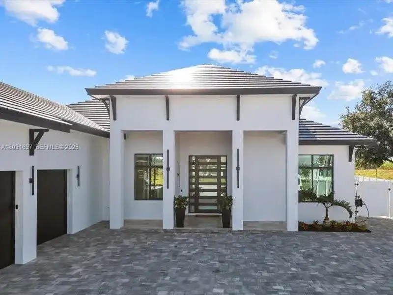 337 SW Kestor Dr, Port St. Lucie FL 34953 photo 3