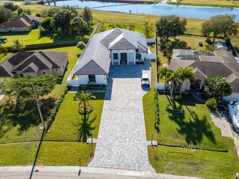 337 SW Kestor Dr, Port St. Lucie FL 34953 photo 4
