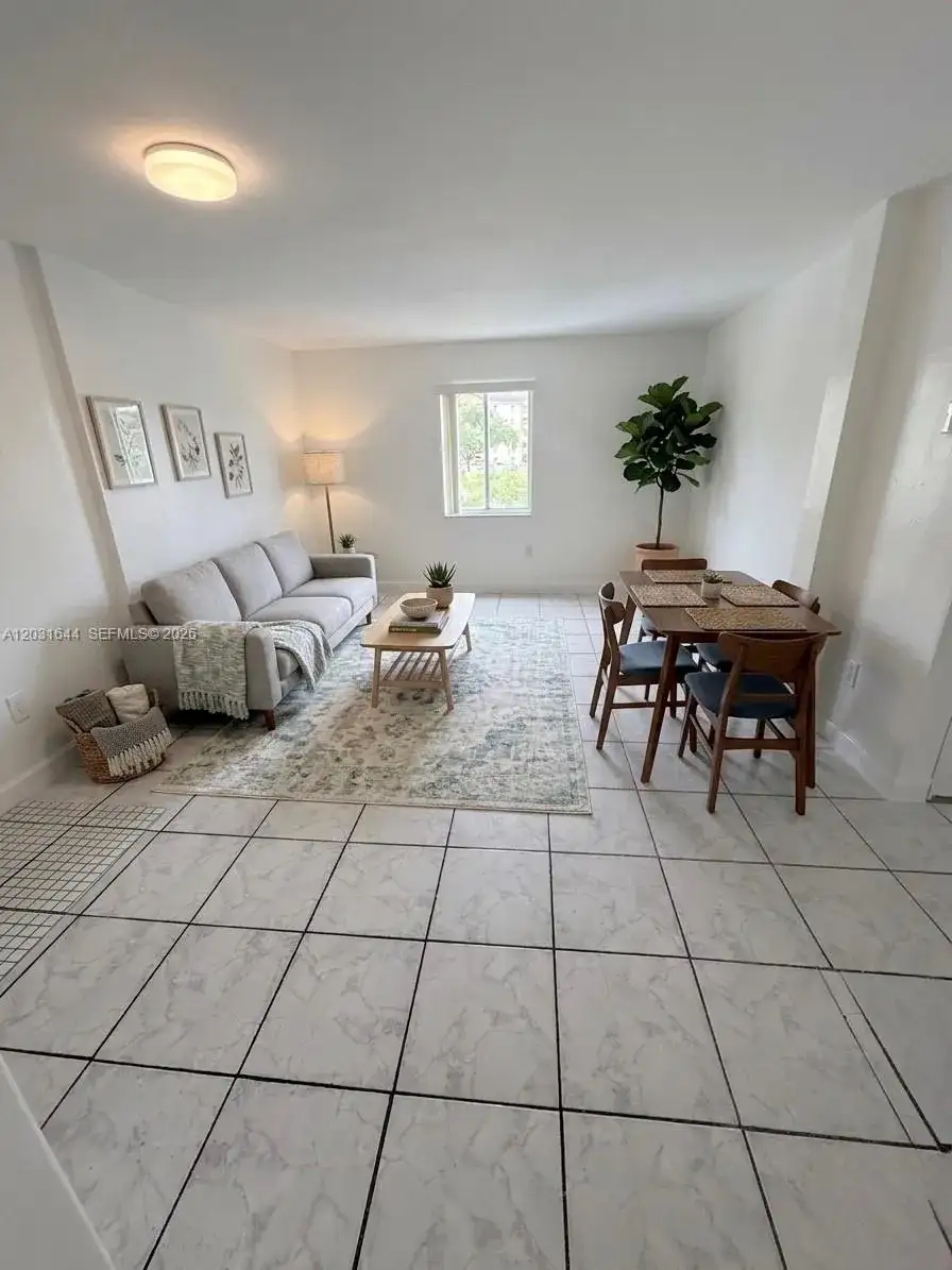 2745 W Okeechobee Rd # 5, Hialeah FL 33010 photo 2