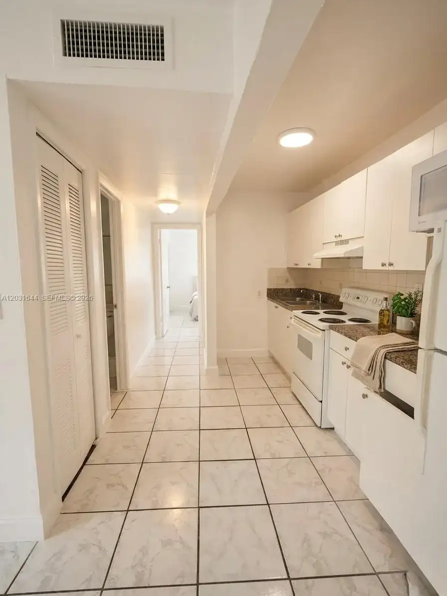 2745 W Okeechobee Rd # 5, Hialeah FL 33010 photo 5