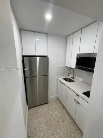 1010 SW 84th Ave # 2, Miami FL 33144 photo 4