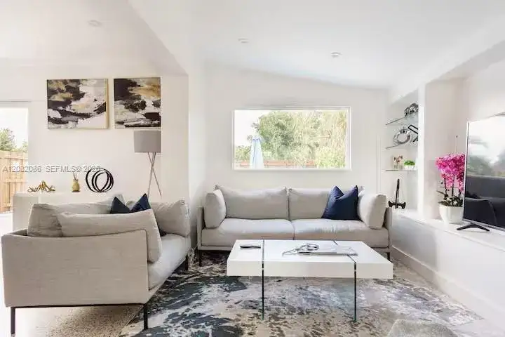1736 NE 17th St, Fort Lauderdale FL 33305 photo 5