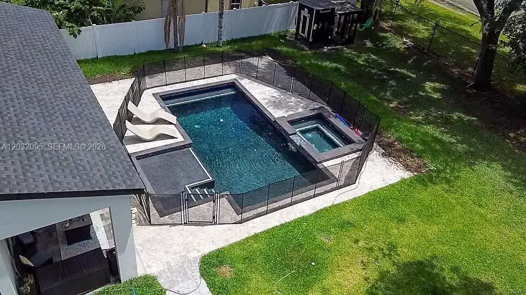 1605 Jessamine Ave, Orlando FL 32806 photo 4