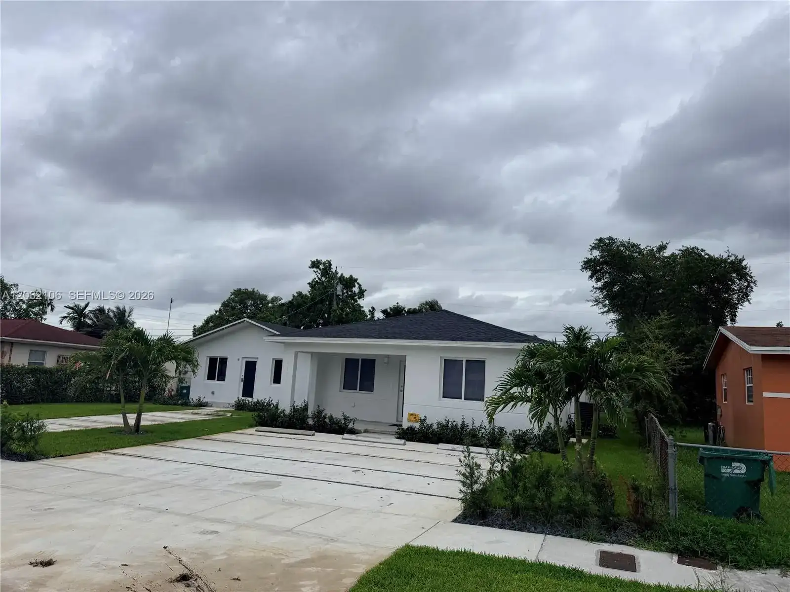 1181 NW 100th St, Miami FL 33150 photo 2