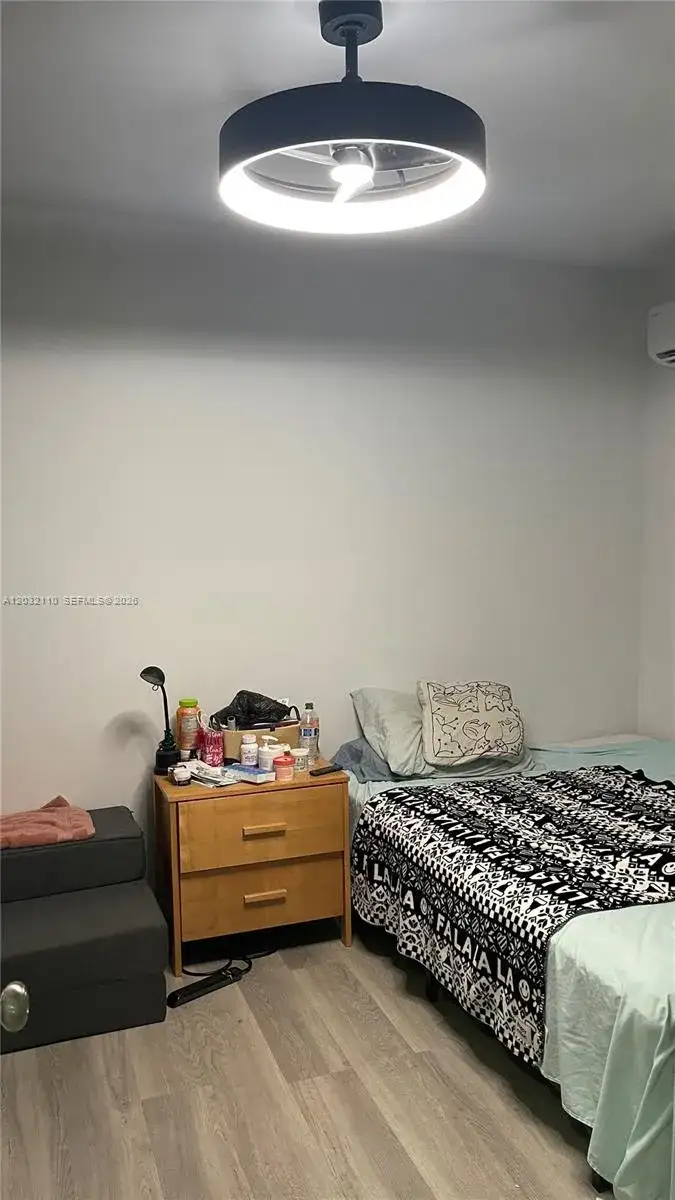 1043 NW 2nd St # 2, Miami FL 33128 photo 3
