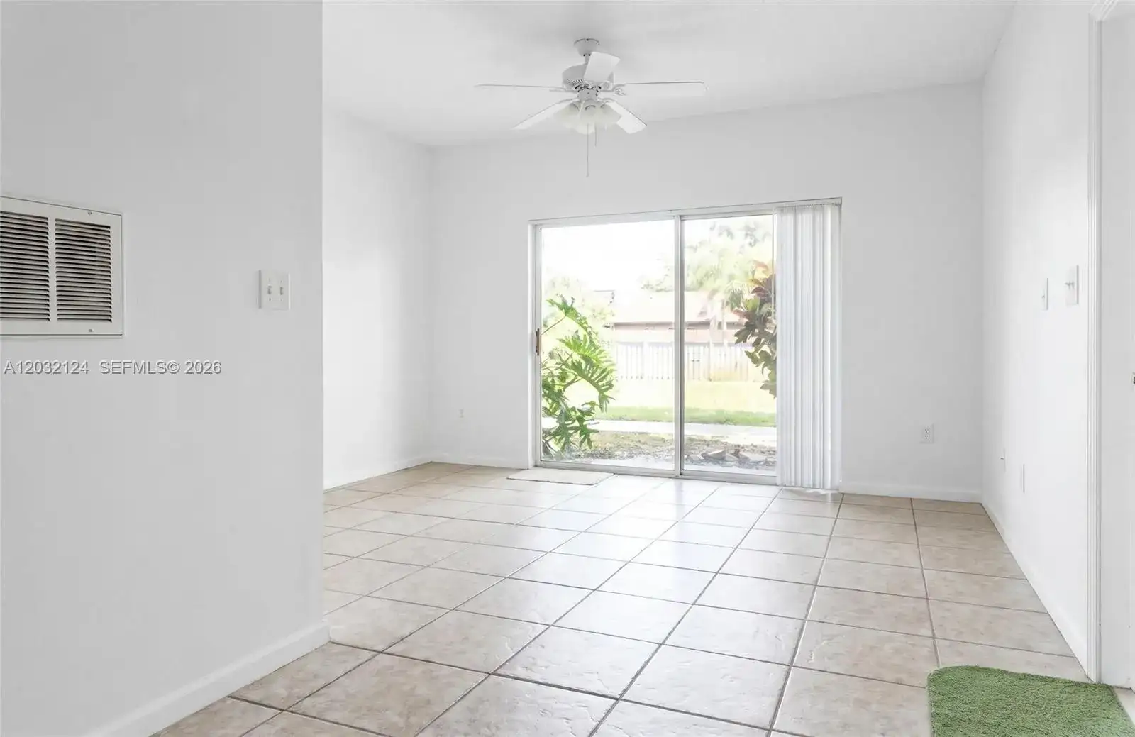 1701 NW 96th Ter # 1J, Pembroke Pines FL 33024 photo 3