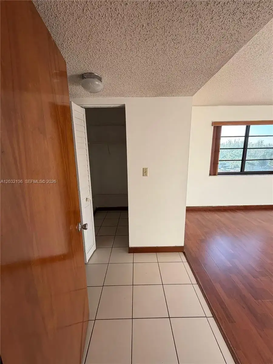 605 NW 72nd Ave # 509, Miami FL 33126 photo 2