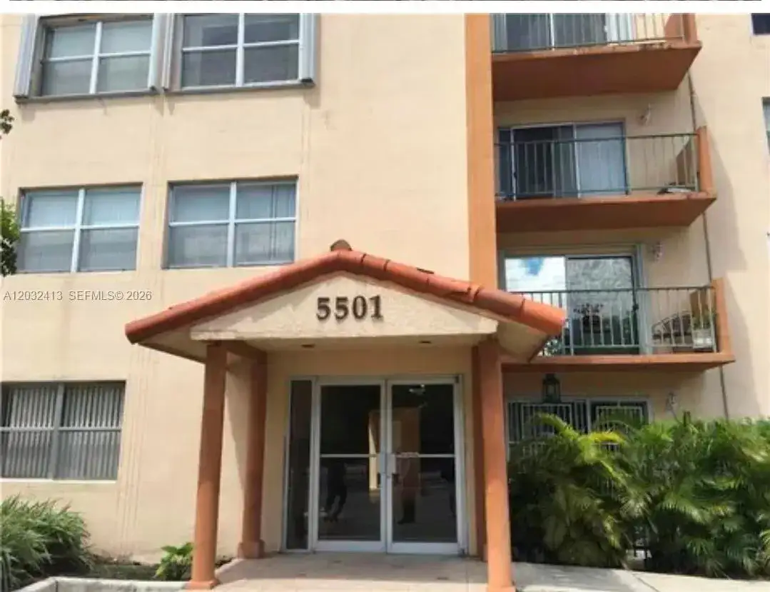 5501 NW 7th St # E408, Miami FL 33126 photo 3