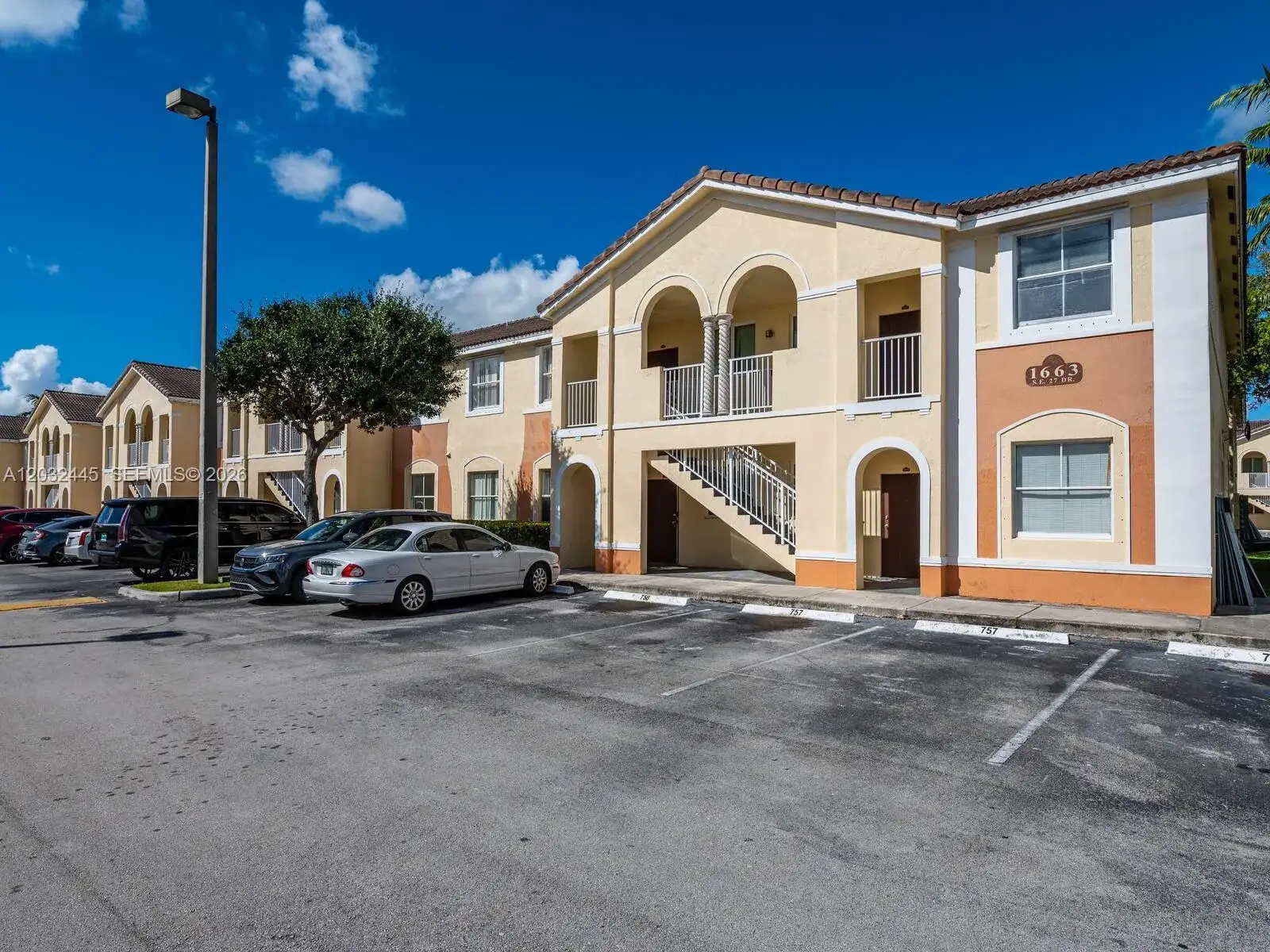 1663 SE 27th Dr # 108, Homestead FL 33035 photo 2