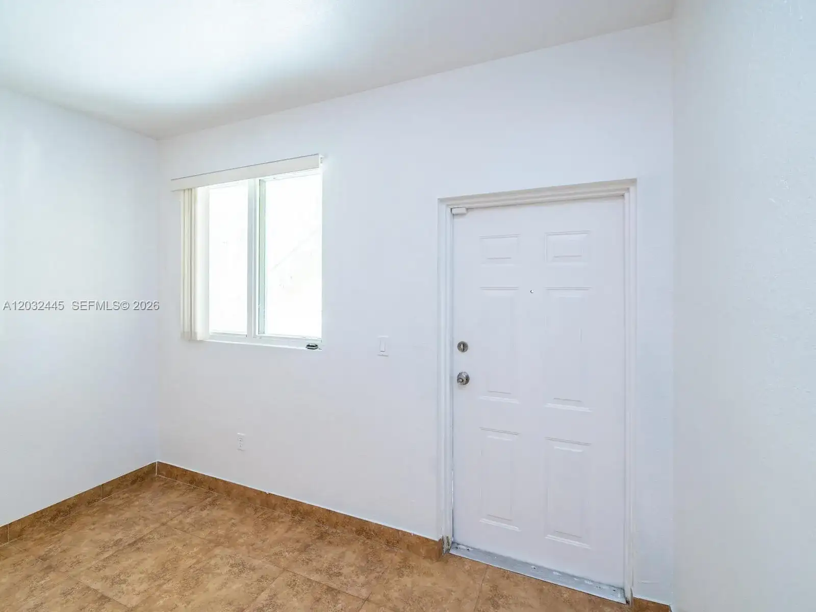 1663 SE 27th Dr # 108, Homestead FL 33035 photo 5