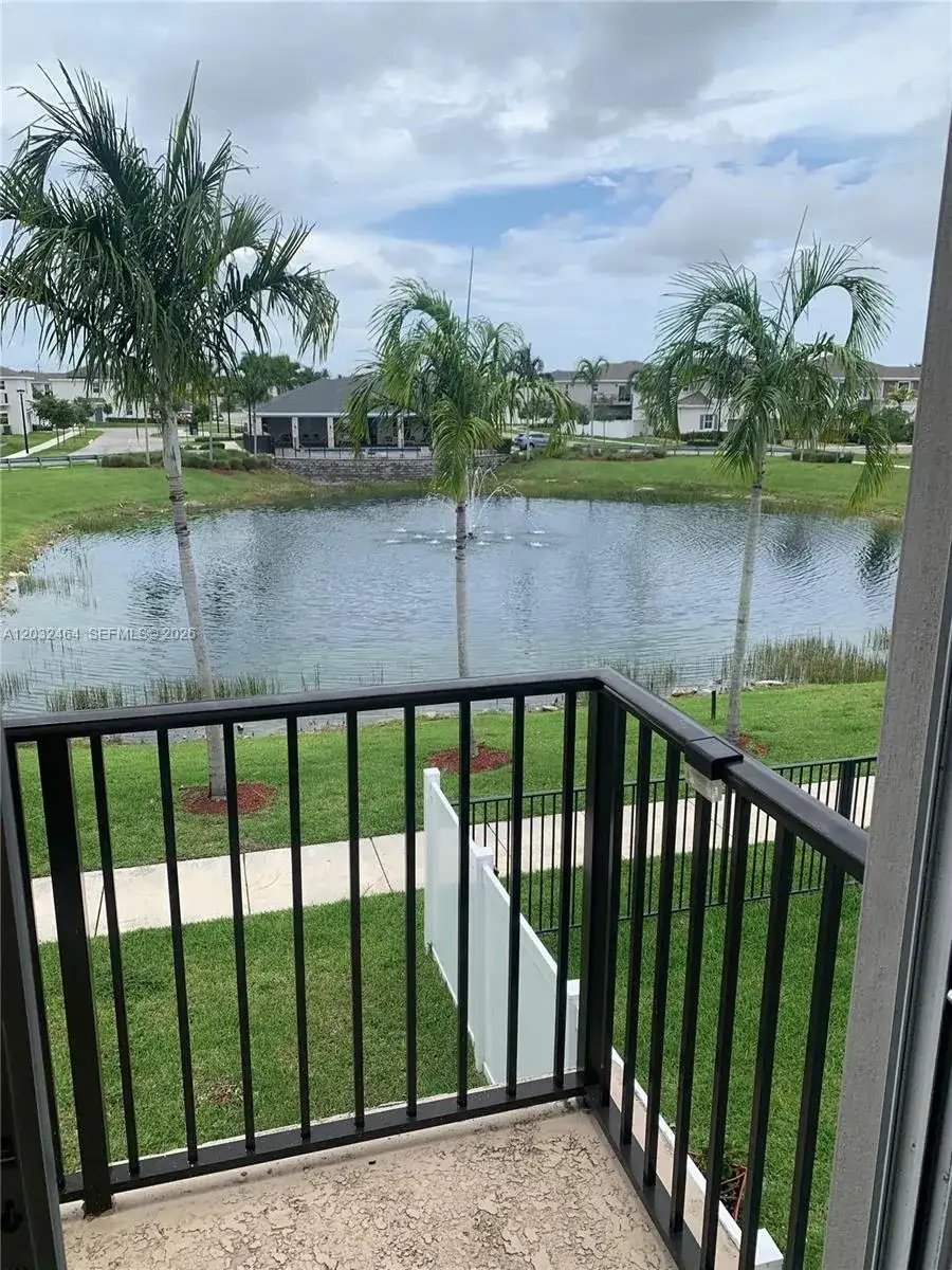 791 SE 18th St # 791, Homestead FL 33034 photo 2