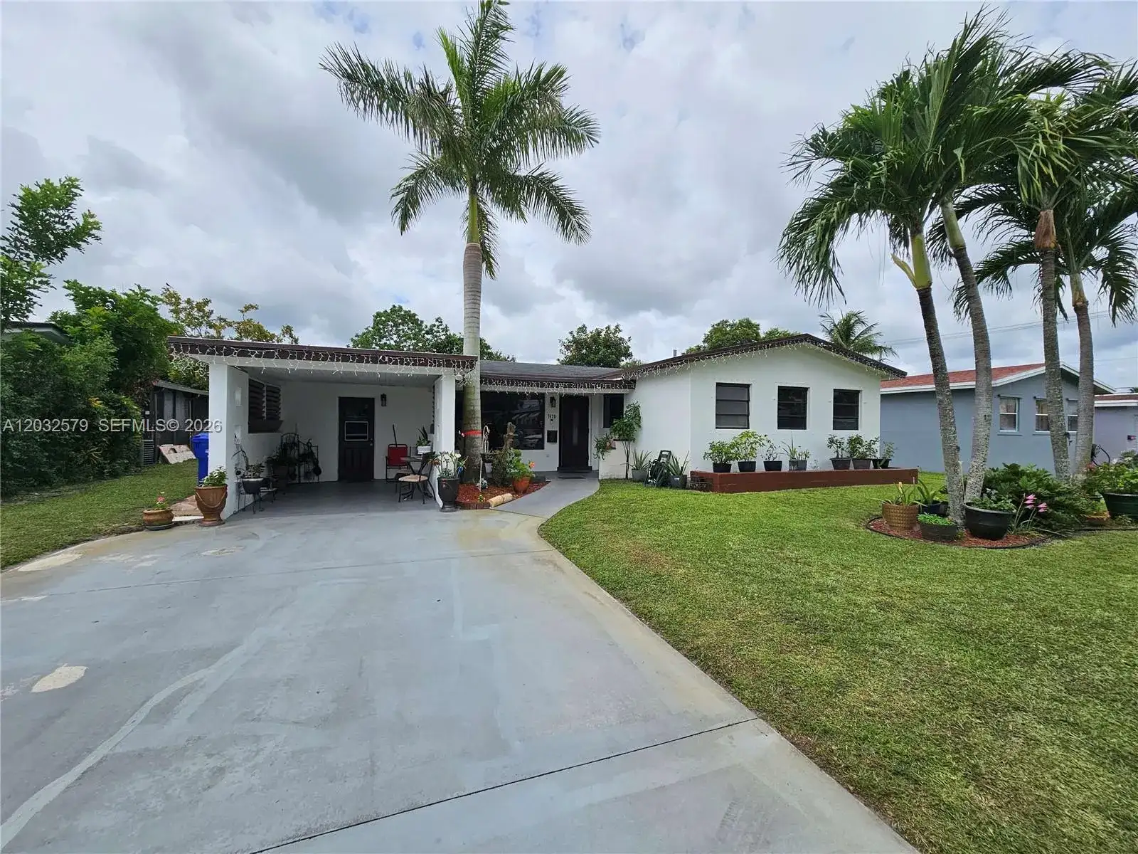7470 Polk St, Hollywood FL 33024 photo 2